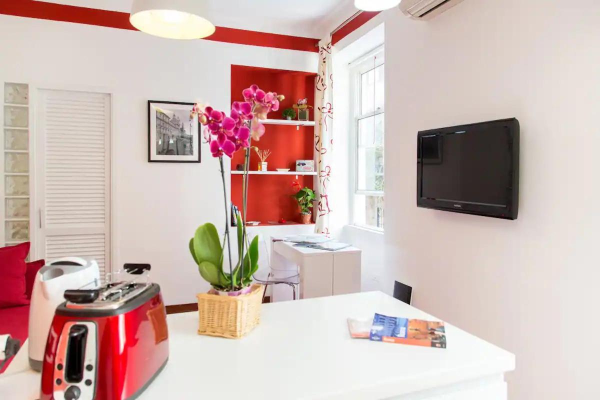 Perla - Cozy Apartment In Piazza Navona Rom Exteriör bild